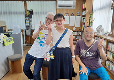 スウィング公共図書館01